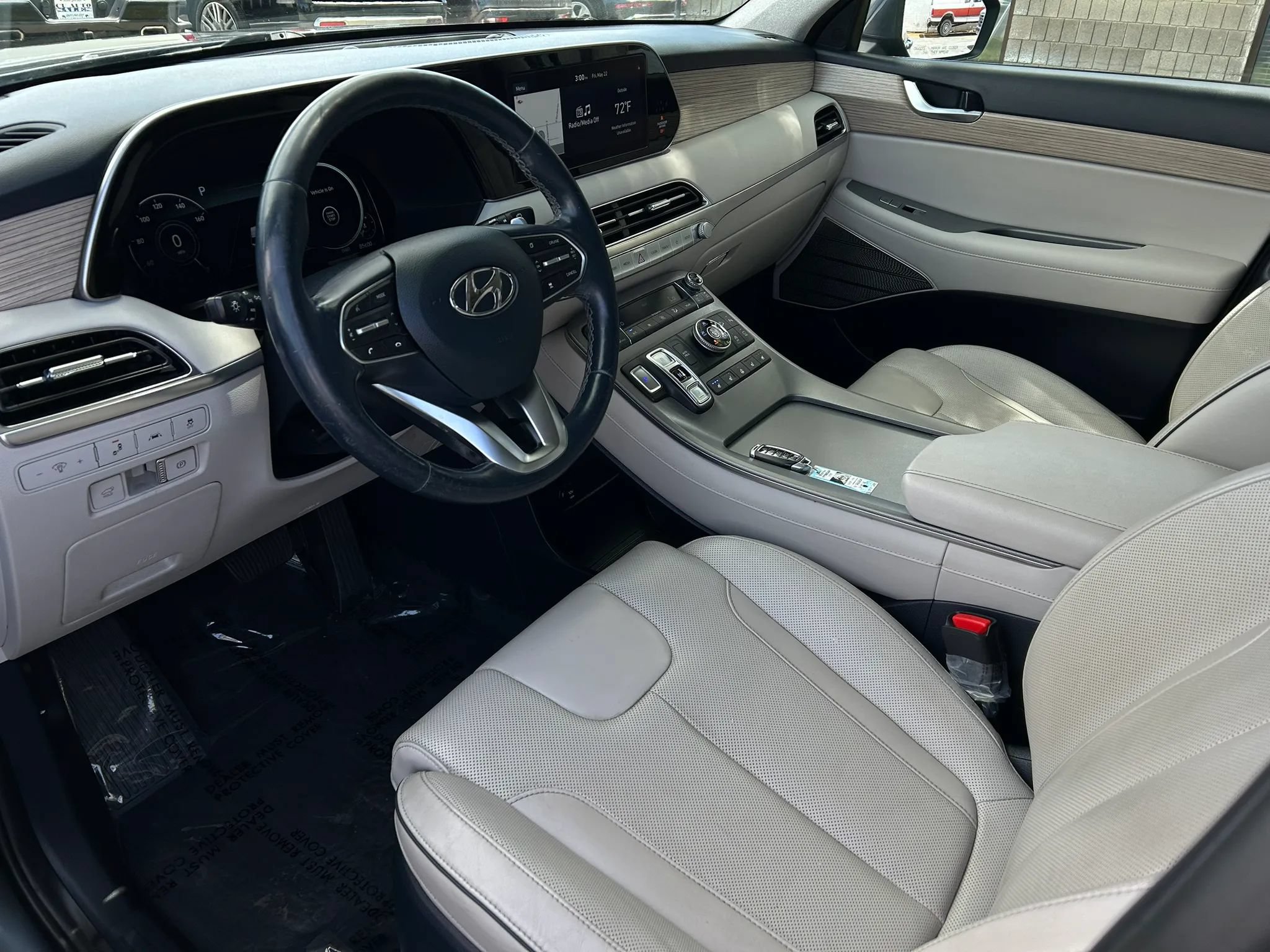 Used 2021 Hyundai Palisade Limited w/ Winter Package AWD/4WD image 9