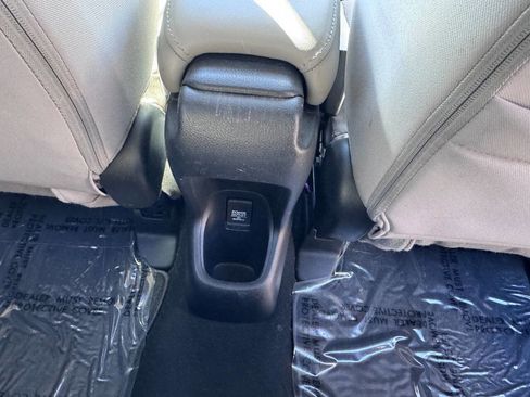 Used 2016 Honda HR-V EX image 9