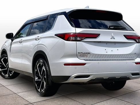 Used 2022 Mitsubishi Outlander SE AWD/4WD image 11