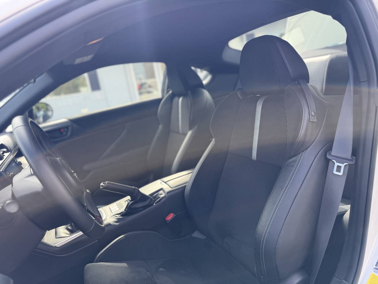 Used 2025 Toyota GR86 Premium RWD image 12