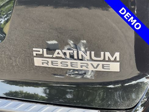 New 2025 Nissan Armada Platinum Reserve image 36