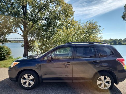 Used 2014 Subaru Forester 2.5i Premium w/ Popular Package #1 image 2