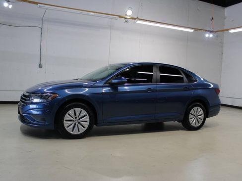 Used 2020 Volkswagen Jetta S w/ Driver Assistance Package image 5