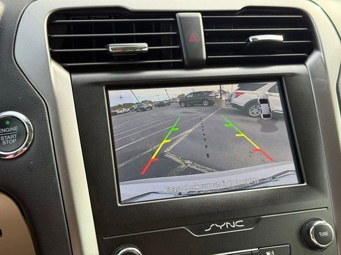 Certified 2020 Ford Fusion SE image 22