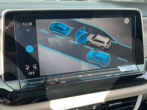 New 2026 Volkswagen Atlas SE image 25