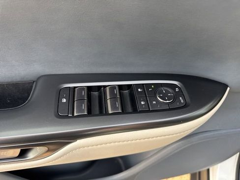 Used 2023 Lexus RZ 450e Premium w/ Technology Package image 9