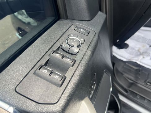 Used 2019 Ford F250 Lariat w/ Lariat Ultimate Package AWD/4WD image 25