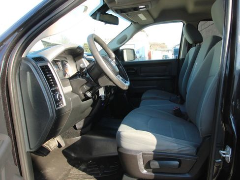 Used 2016 RAM 1500 Express w/ Popular Equipment Group AWD/4WD image 8