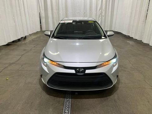 Certified 2024 Toyota Corolla LE FWD image 8