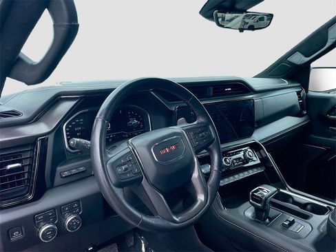Used 2023 GMC Sierra 1500 AT4X image 12