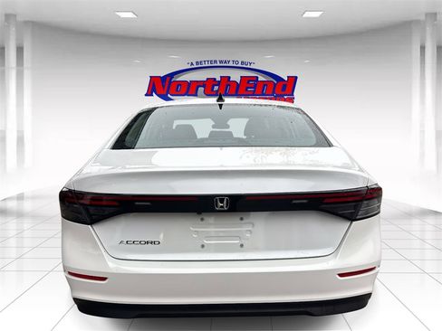 Used 2025 Honda Accord SE image 4