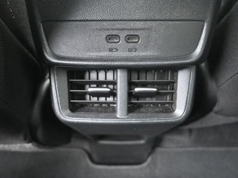 Used 2025 Chevrolet Equinox LT w/ Safety and Technology Package image 22