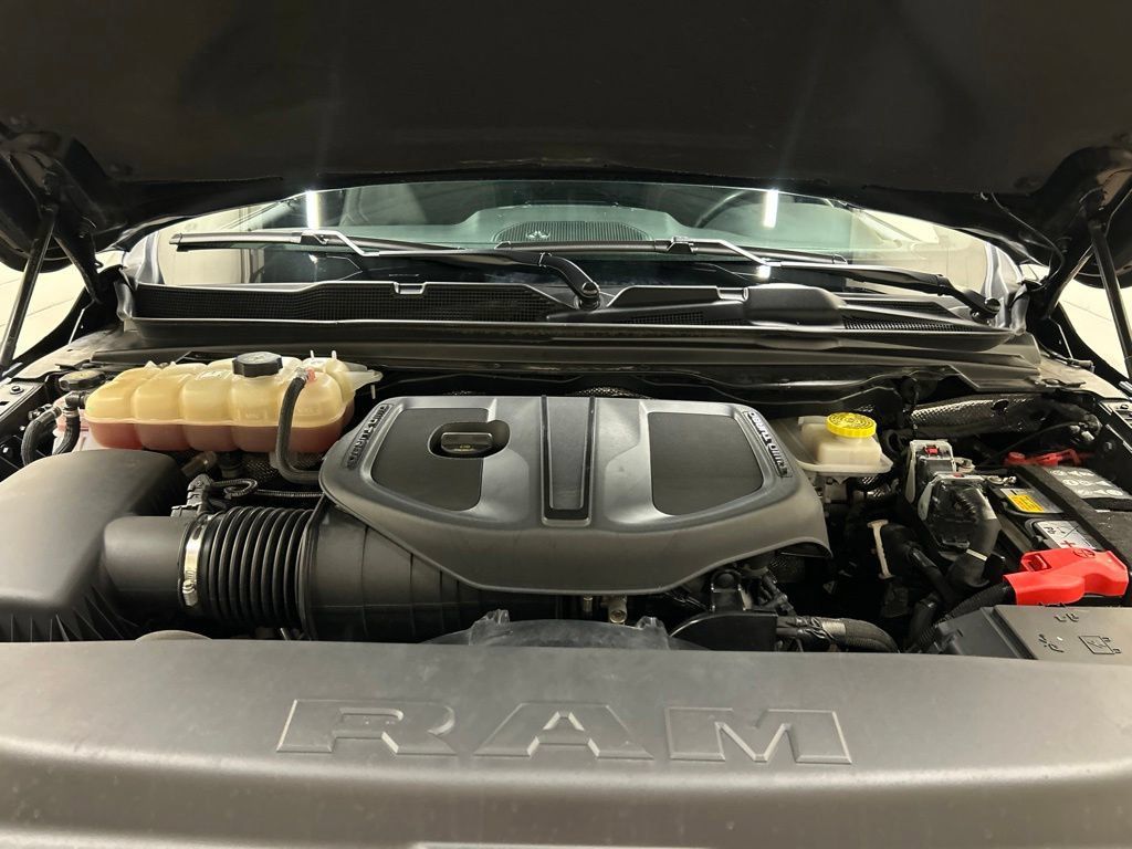 Used 2025 RAM 1500 Big Horn AWD/4WD image 12