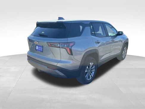 Used 2025 Chevrolet Equinox LT AWD/4WD image 7