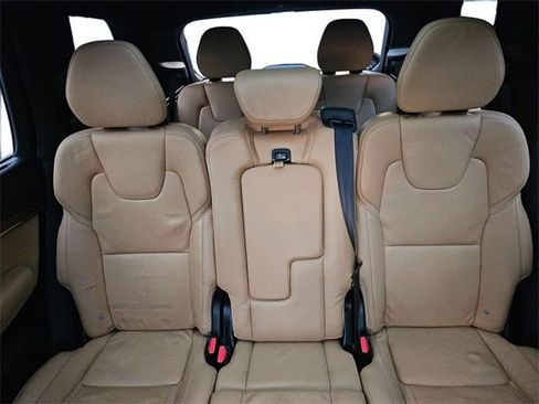 Used 2017 Volvo XC90 T6 Inscription w/ Luxury Package image 13