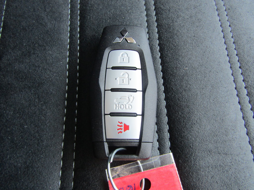 Used 2026 Mitsubishi Outlander AWD image 37
