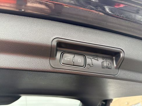 Used 2023 Ford Explorer ST w/ Equipment Group 401A AWD/4WD image 34