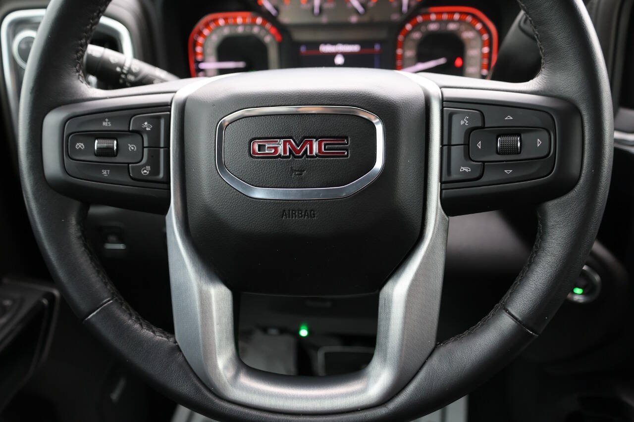 Used 2022 GMC Sierra 1500 SLT w/ SLT Premium Plus Package AWD/4WD image 18