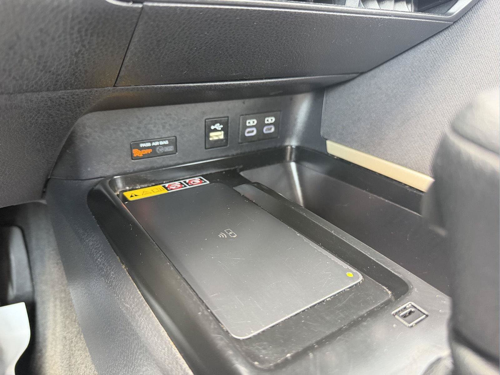 Used 2025 Toyota Camry LE FWD image 26
