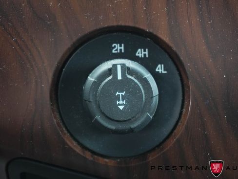 Used 2011 Ford F350 Lariat w/ Lariat Interior Pkg image 29