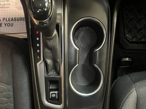 Used 2019 Chevrolet Equinox LT FWD image 17
