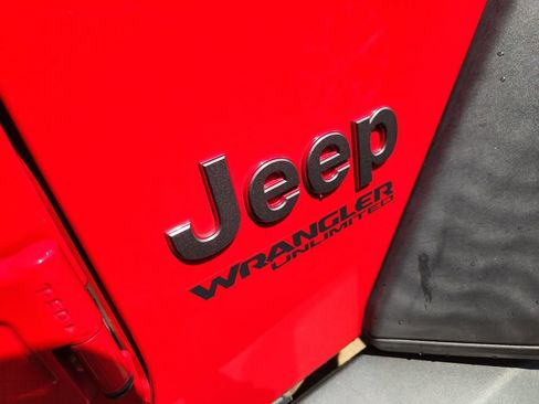 Used 2020 Jeep Wrangler Unlimited Rubicon AWD/4WD image 10