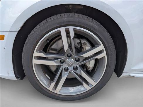 Used 2018 Audi A4 2.0T Premium Plus w/ Premium Plus Package AWD/4WD image 16