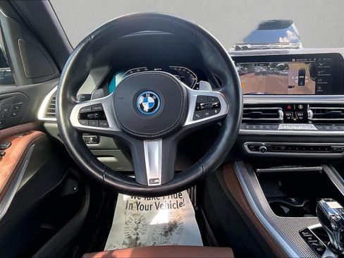 Used 2022 BMW X5 xDrive45e w/ M Sport Package AWD/4WD image 7
