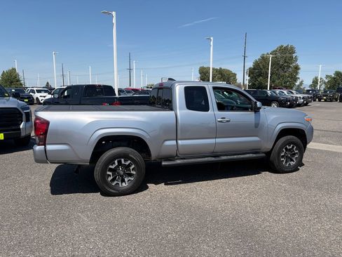 Used 2021 Toyota Tacoma SR RWD image 2