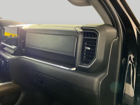 Certified 2023 Chevrolet Silverado 1500 LT Trail Boss w/ Convenience Package II AWD/4WD image 18