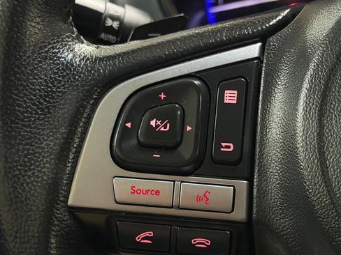 Used 2017 Subaru Outback 3.6R Limited image 37