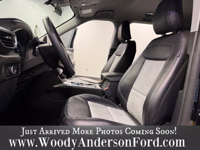 Certified 2023 Ford Explorer XLT w/ Equipment Group 202A AWD/4WD image 18