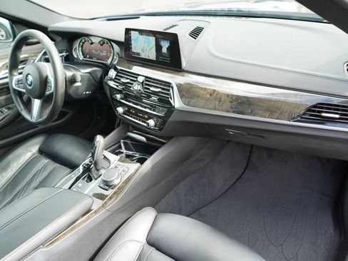 Used 2018 BMW M550i xDrive AWD/4WD image 21