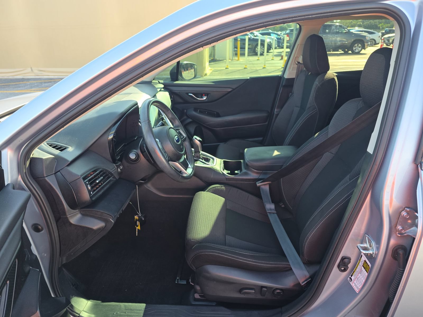Used 2023 Subaru Outback Premium AWD/4WD image 5