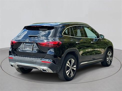 Certified 2025 Mercedes-Benz GLA 250 4MATIC image 4