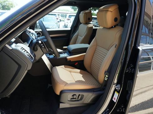 New 2026 Land Rover Discovery Dynamic SE AWD/4WD image 12