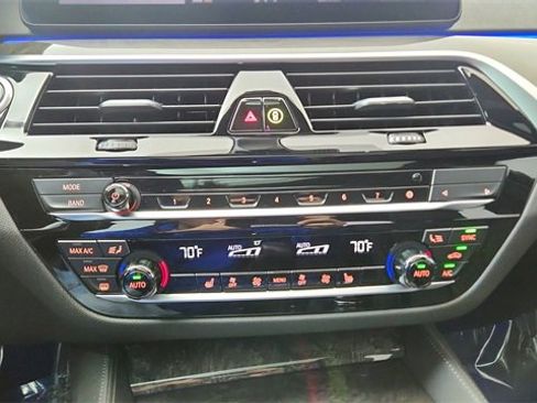 Used 2022 BMW 540i xDrive w/ Executive Package image 53