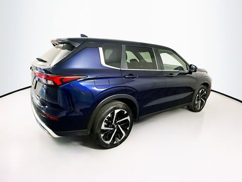 Used 2024 Mitsubishi Outlander SE image 9