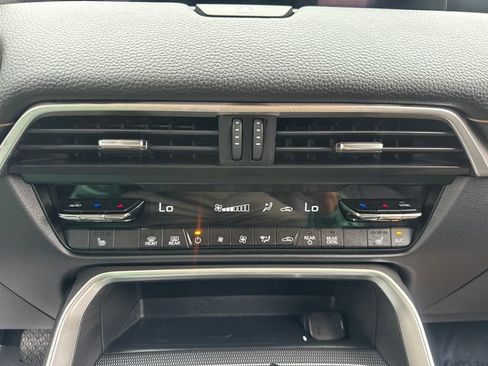 Used 2025 MAZDA CX-90 Plug-In Hybrid w/ Preferred AWD/4WD image 36
