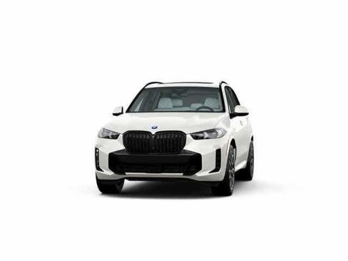 Used 2026 BMW X5 xDrive50e w/ M Sport Package AWD/4WD image 3