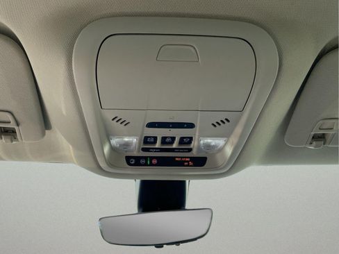 Used 2024 Buick Enclave Avenir w/ Avenir Technology Package AWD/4WD image 19
