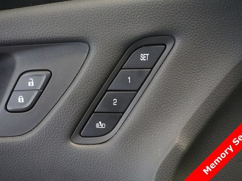 Used 2017 Buick Envision Essence AWD/4WD image 6