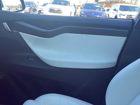 Used 2018 Tesla Model X P100D image 13