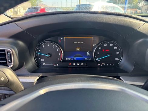 Used 2023 Ford Explorer XLT w/ Equipment Group 202A AWD/4WD image 18
