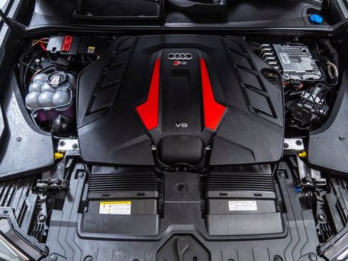 New 2026 Audi RS Q8 performance image 37