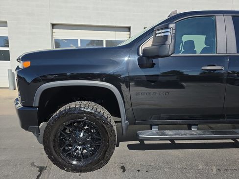 Used 2020 Chevrolet Silverado 2500 Custom w/ Custom Value Package AWD/4WD image 17