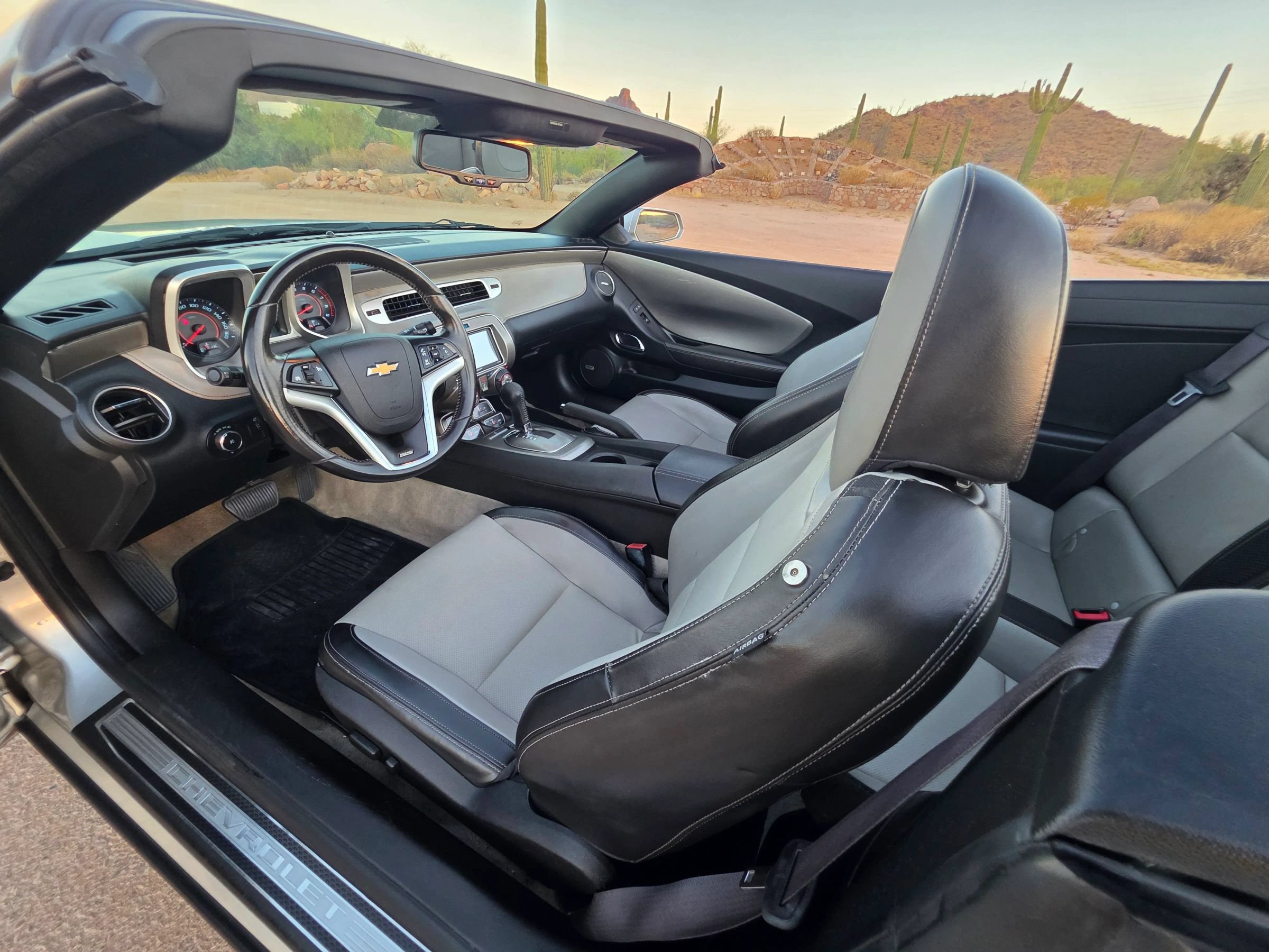 Used 2012 Chevrolet Camaro SS RWD image 19