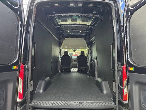 New 2025 Ford Transit 250 Base w/ Exterior Upgrade Package image 25