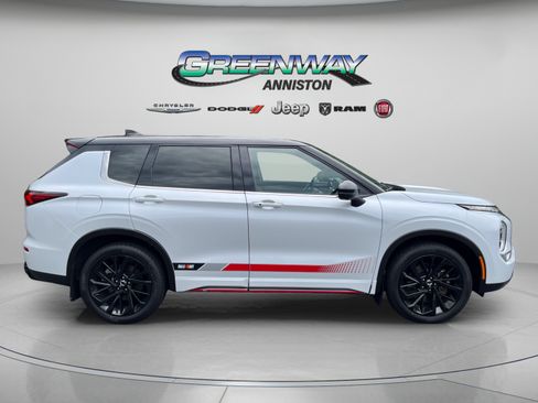 Used 2024 Mitsubishi Outlander Ralliart AWD/4WD image 8
