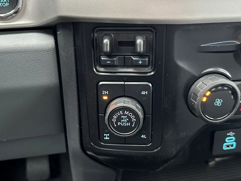 New 2026 Ford F250 XLT w/ XLT Premium Package image 33